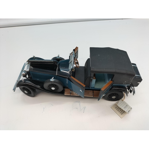 4 - 1988 Franklin Mint 1:24 Scale Die Cast Model of a Rolls Royce Phantom I.
