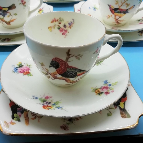41 - Royal Doulton 21 Piece Part Tea Set with an Exotic Bird Pattern H1422.