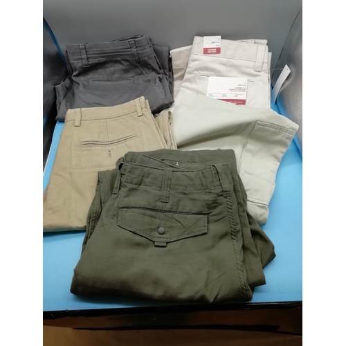 695 - Quantity of GAP Jeans/Chinos/Cargo Trousers. Various Sizes and Leg Lengths. See Photos.