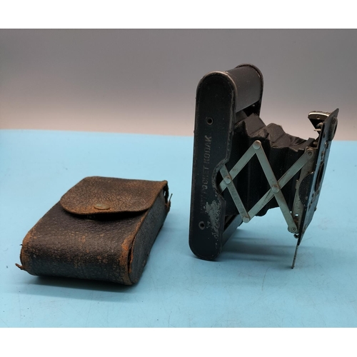729 - Vintage Kodak Ball Bearing Shutter Folding Camera and Case plus 3 x Ceramic Pipe Bowls with Hand Pai... 
