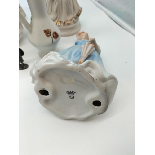 732 - Collection Of Ceramic Figures plus Wade Tortoise. Tallest being 22cm.