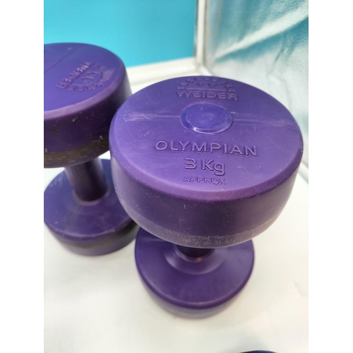 486 - Plastic Coated Dumbbells 2 Pairs of 3kg, 1 Pair of 2.5kg, 1 Pair of 1.5kg This Lot Is Collection Onl... 