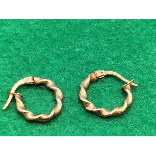 30 - 9ct Gold Earrings 0.7 Grams