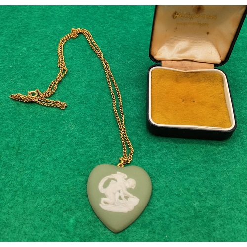 74 - Wedgwood Green Jasper Heart Design Necklace.