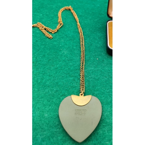 74 - Wedgwood Green Jasper Heart Design Necklace.