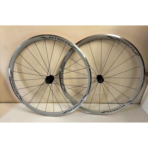 106 - Reynolds Alta Race Lightweight Racing Wheels. 25