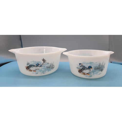 127 - Serving Bowls with Hunting Scene (1) and Mallard Ducks (2). Largest diameter 22cm, 10cm High.