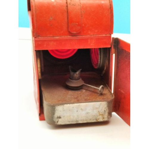 173 - Vintage BAT Street Safety Lamp. 40cm High, 15cm x 15cm