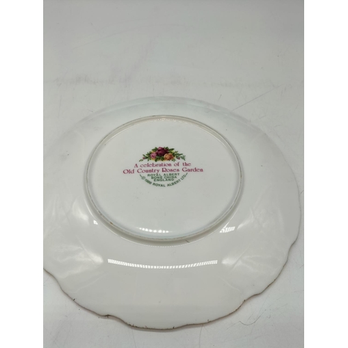 319 - Royal Albert 'Old Country Roses' Garden Plate. 21cm Diameter.