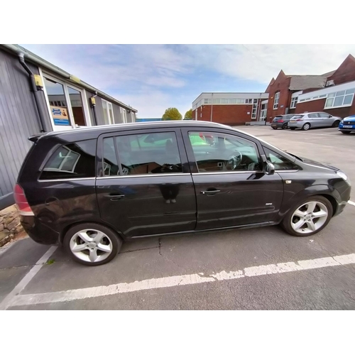 62 - Vauxhall Zafira 1.9 SRi Diesel Automatic. 07 Plate. 12 Month MOT. 157,000 Miles.