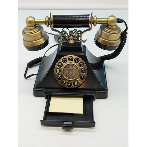 114 - Paramount Classic Collection Series Telephone.