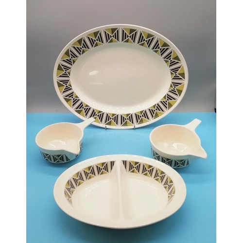 781 - Wedgwood Large Meat Platter (35cm x 28cm), Serving Dish (25cm x 20cm) plus 2 x Sauce Boats in the 'D... 