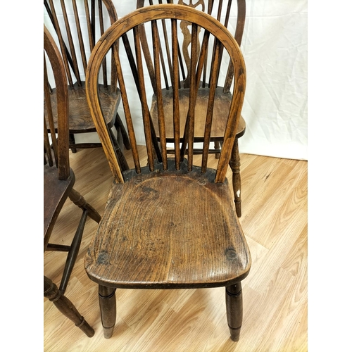 784 - 2 x Wheel Back Wooden Chairs plus 2 x Spindle Back Chairs. This Lot is Collection Only.