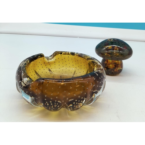 205 - Controlled Bubble 14cm Glass Bowl plus Mdina Mushroom Paperweight.