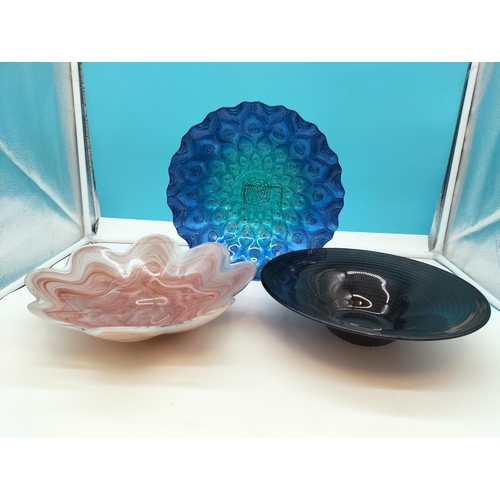 359 - Glass Bowls (3). Largest being 9cm High x 31cm Diameter.