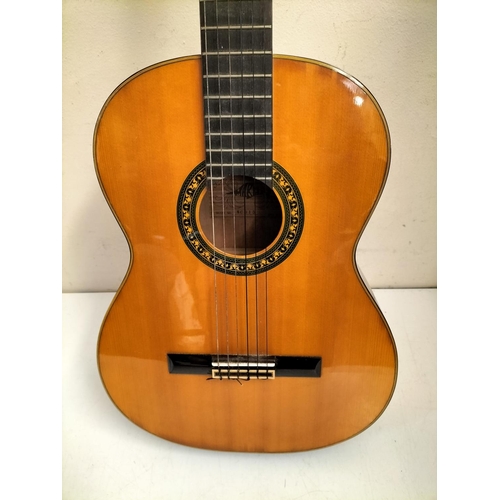 35A - Marlin Acoustic Guitar Model MC 315. Full Size. Right Handed. This Lot is Collection Only.