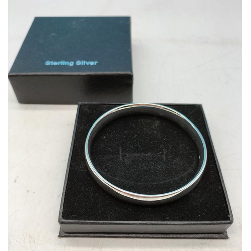 60A - Sterling Silver Bangle. Stamped 925. 46 Grams.