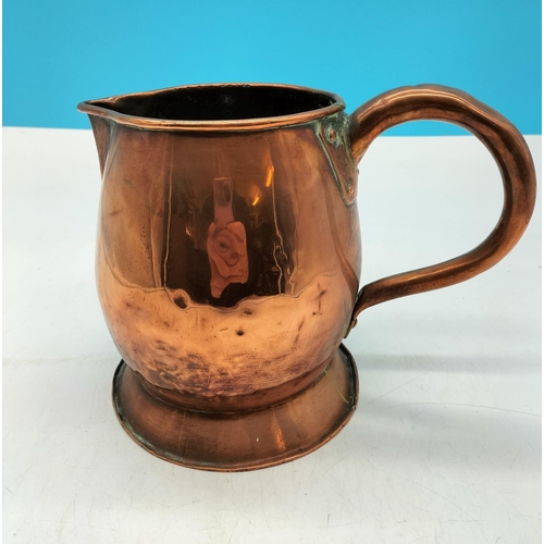 722 - Heavy Gauge 19cm Copper Jug.