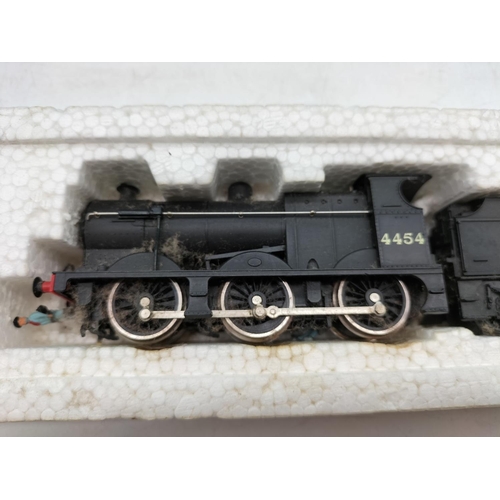 81 - Boxed Airfix Railway System 54122-6 4F Class Fowler with L.M.S. Livery plus Tender.