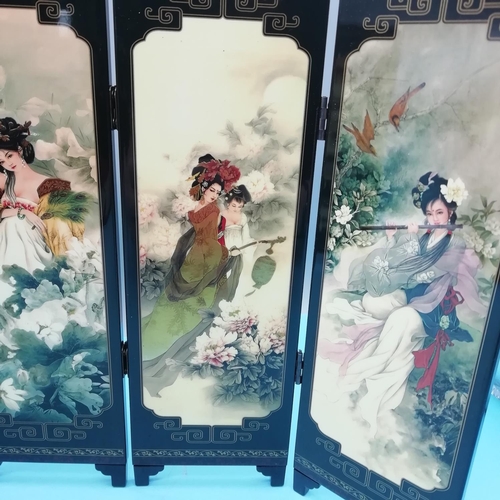 33 - Chinese 27cm High Lacquered Wood Folding Screen.