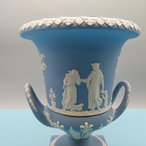 35A - Wedgwood Large Jasper Ware Twin Handled Pedestal Urn with Lid. In Original Box. 32cm Tall to Top of ... 