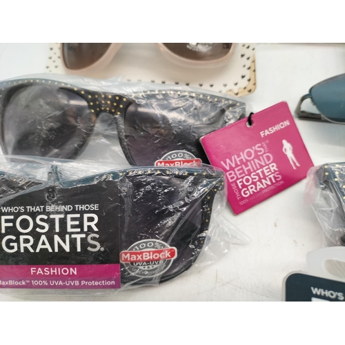 778 - 10 Pairs of Sunglasses to include Foster Grants and River Island.