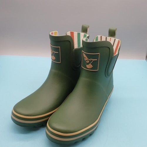 80A - Boxed Brand New Evercreatures 'Green Meadow Booties' Ankle Wellies. UK size 3 EU 36.