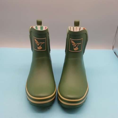 80A - Boxed Brand New Evercreatures 'Green Meadow Booties' Ankle Wellies. UK size 3 EU 36.