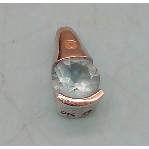 59 - 9ct White Gold and Aquamarine Pendant. Impressed 9K.