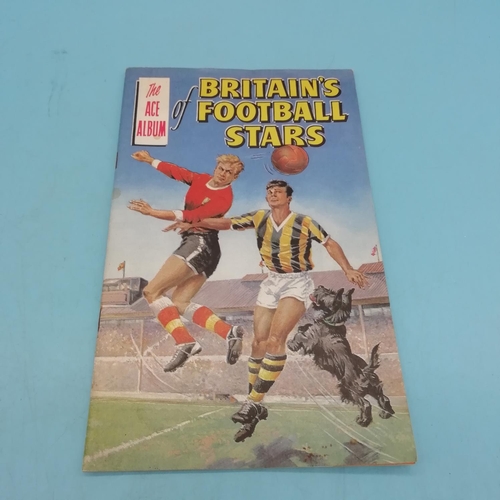 70 - Early 1960's Football Related Items to include TIGER 'Spot the Clubs' Wheel, TIGER Album of Football... 