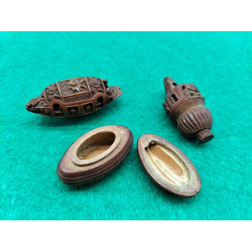 140 - Intricately Carved Wooden Oriental Items (3). Largest being 4.5cm x 2cm.