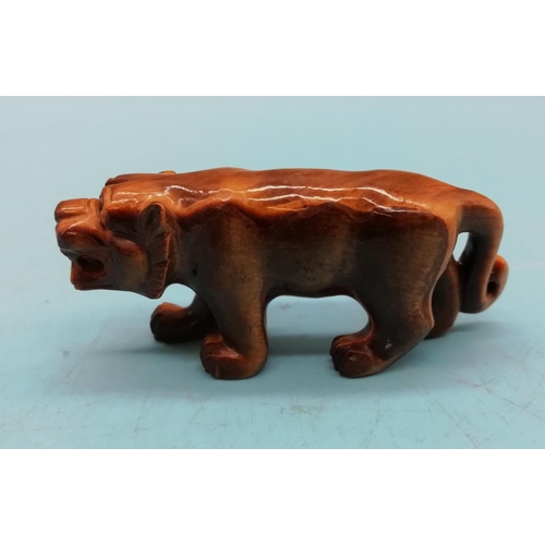 20 - Vintage Tigers Eye Figure/Toggle of a Tiger. 3cm High, 7cm Long.