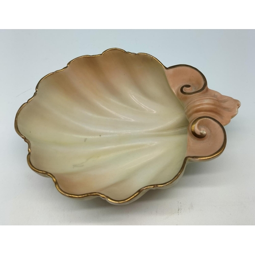 25A - Locke & Co, Worcester Blush Ivory Shell Bowl. 3cm High, 14cm x 10cm.