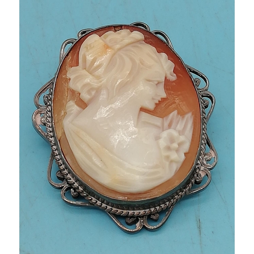 444 - Silver Mounted Cameo Brooch.