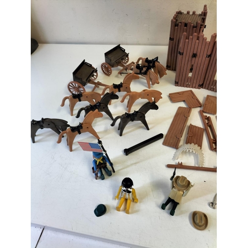 280 - Playmobil 'Fort Union' Part Play Set with Accessories.