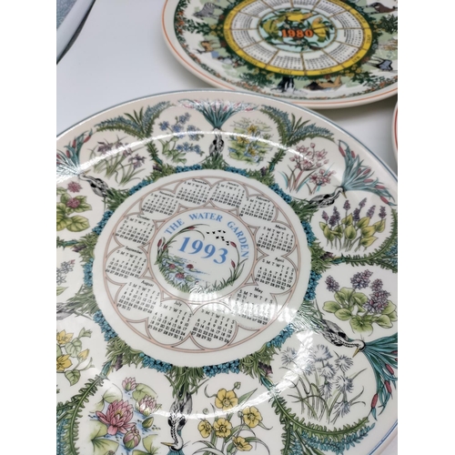 201 - Wedgwood 26cm Calendar Plates (6).