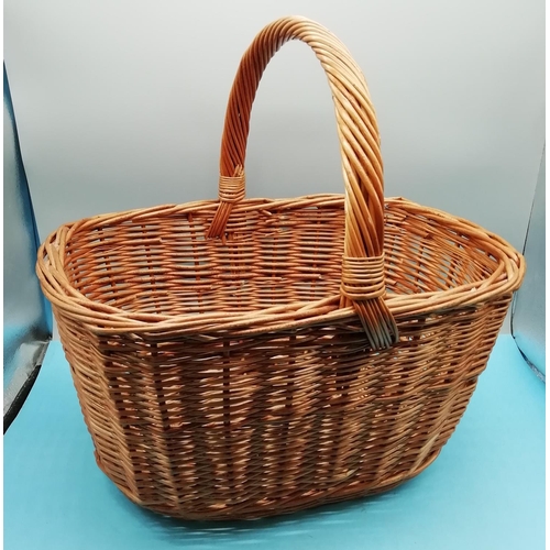 202 - Wicker Hand Basket. 40cm x 30cm x 20cm.