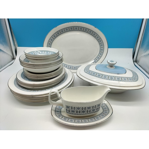 441 - Royal Doulton 25 Piece Part Dinner Service in the 'Counterpoint' Pattern to include 27cm Dinner Plat... 