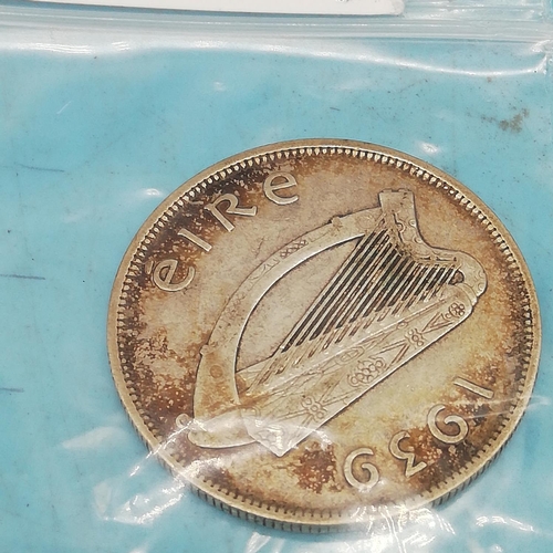 446 - 1939 Irish Half Crown. VF Condition.