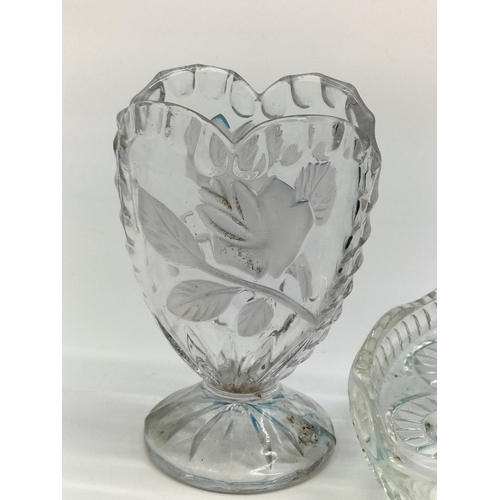 466 - 4 x Glass Items to include Tray (24cm Diameter), Babycham Glass, Vases (2).