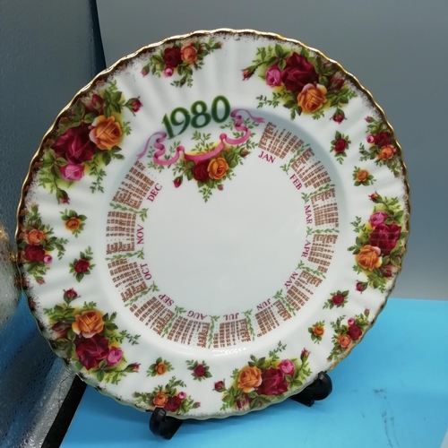 474 - Royal Albert Calendar Plates (2), Mantle Clock plus Salt and Pepper Pots in the 'Old Country Roses' ... 