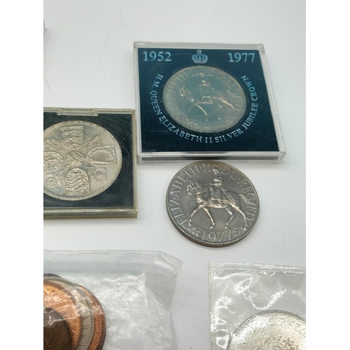 648 - Collection of Coins and Commemorative Coins.