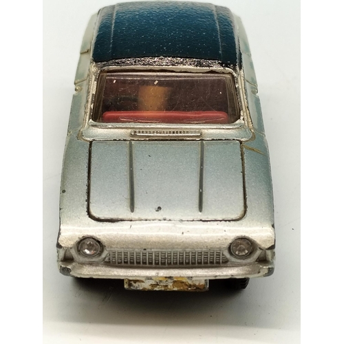 650 - Dinky Toy 'Ford 2000E Corsair' Car. 11cm Long.