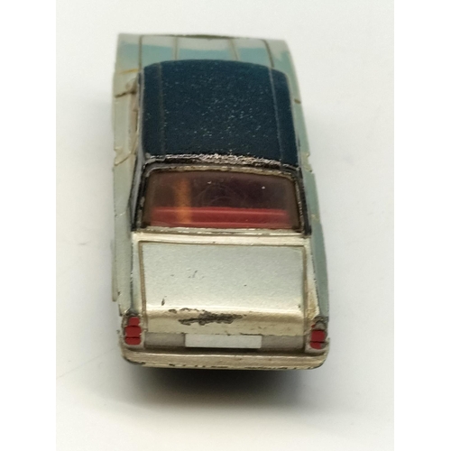 650 - Dinky Toy 'Ford 2000E Corsair' Car. 11cm Long.