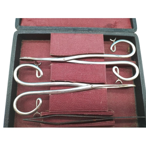 117 - Victorian Arnold & Sons Medical Set.