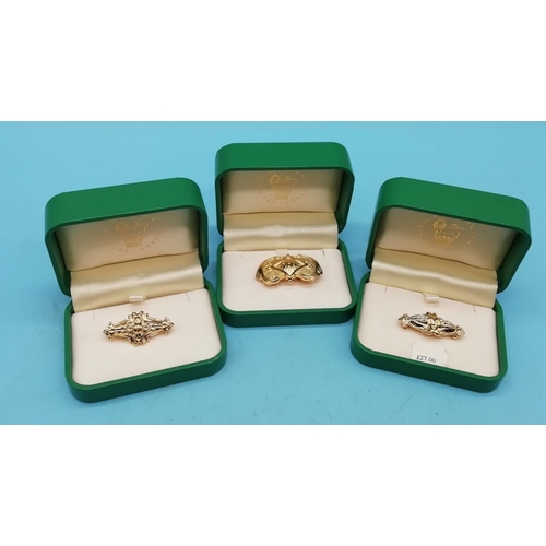 257 - Boxed Minton Brooches (3). Made for Harrods