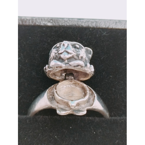 338 - Silver 925 Cat Design Poison Ring. Size L.