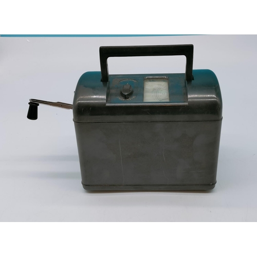 566 - Evershed & Vignoles Ltd, London Bakelite Earthometer Tester Series 4. 14cm High, 19cm x 13cm.