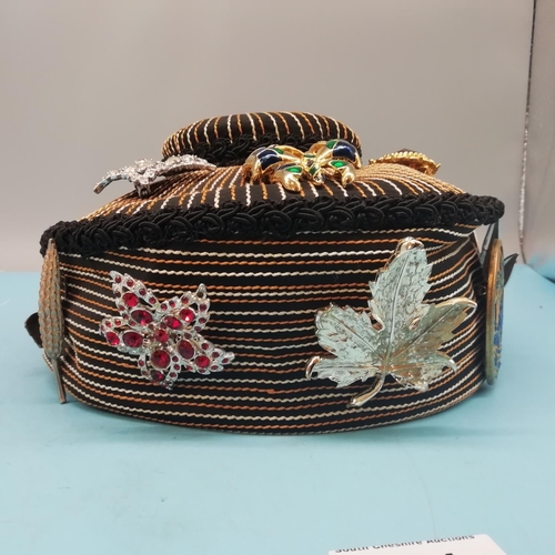 571 - Vintage Hat with 15 Vintage Brooches.