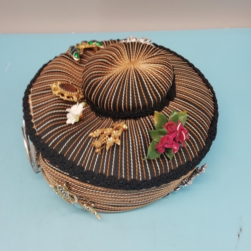 571 - Vintage Hat with 15 Vintage Brooches.
